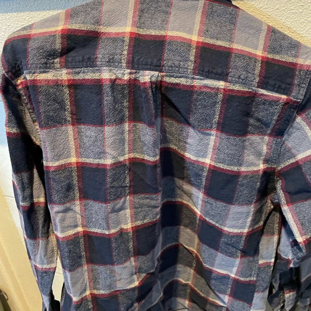 Flannel - Picture 3 of 4